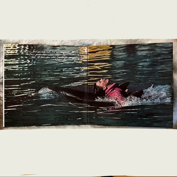 Vintage Vinyl LP Record - Olivia Newton-John Physical - Picture 7 of 8